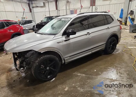 2023 Volkswagen Tiguan Se R-Line Black z USA, uszkodzony, nr VIN 3VV8B7AX7PM130304